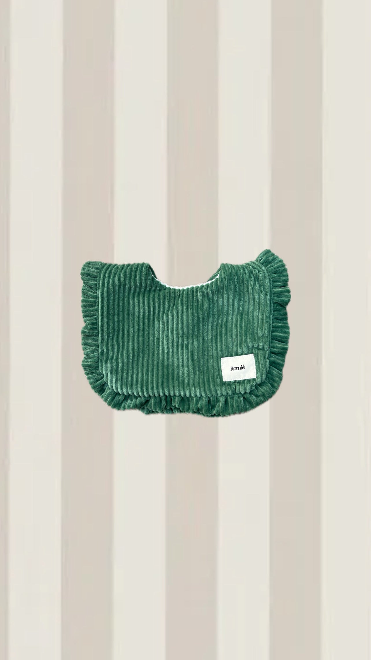 CUELLO BABERO PANA VERDE