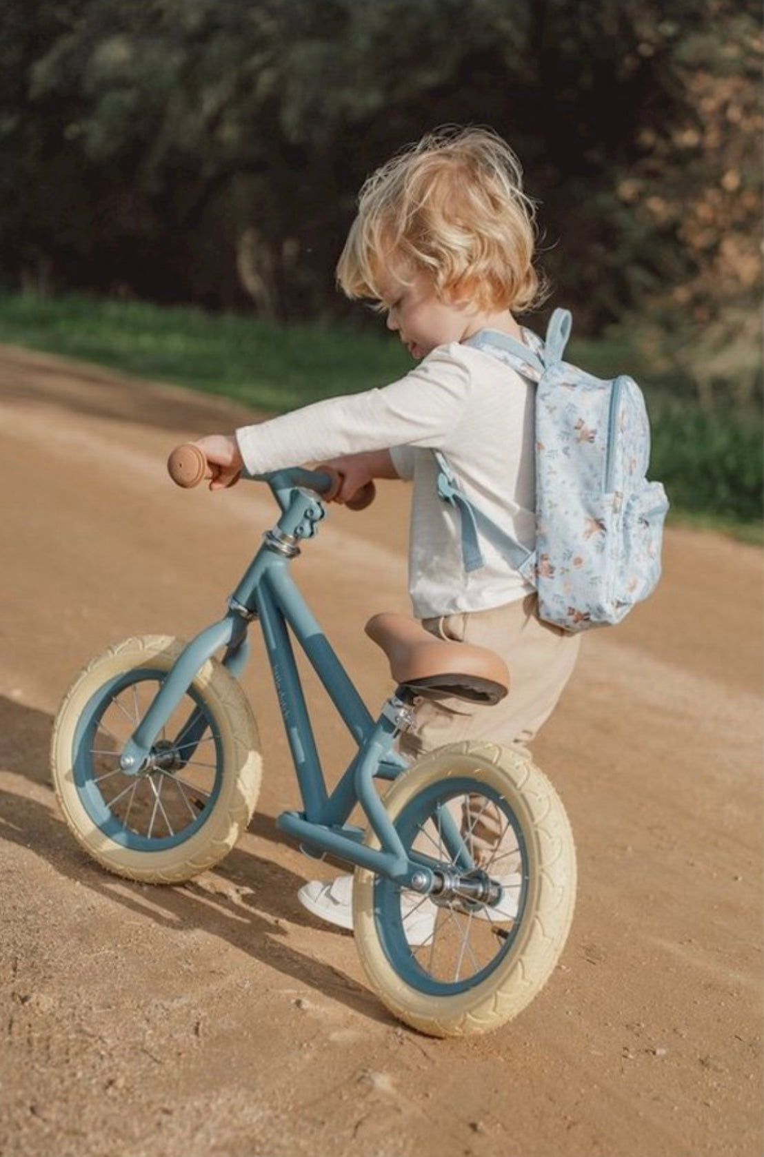 Bicicleta de equilibrio little dutch azul